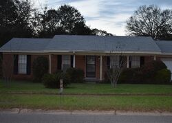 Pre-foreclosure in  WALTON DR NE Fort Walton Beach, FL 32548