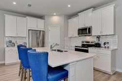 Pre-foreclosure in  BOHEMIAN PL Venice, FL 34293