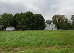 Pre-foreclosure in  CHARLOTTE AVE Youngstown, OH 44506