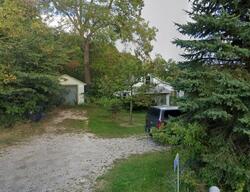 Pre-foreclosure in  CENTER OAK RD Hartland, WI 53029