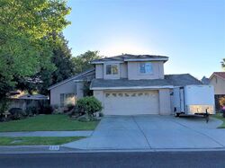  Petite Ave, Madera CA