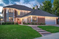 Pre-foreclosure in  HEMPSTEAD DR Agoura Hills, CA 91301