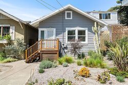 Pre-foreclosure in  HENRY ST Oakland, CA 94607