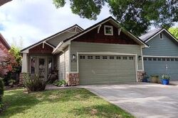 Pre-foreclosure in  PARKWOOD VILLAGE LN Central Point, OR 97502