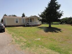 Pre-foreclosure in  TIMBERWOLF WAY Edmond, OK 73034