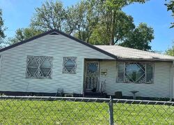 Pre-foreclosure in  ELLISON AVE Omaha, NE 68111