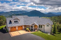 Pre-foreclosure in  CHACE MOUNTAIN RD Grants Pass, OR 97526
