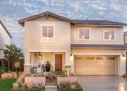 Pre-foreclosure in  MORNING DEW LN Fontana, CA 92336