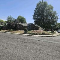Pre-foreclosure in  N BUNTIN PL Kennewick, WA 99336