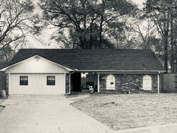 Pre-foreclosure in  HOLLYRIDGE DR Tyler, TX 75703