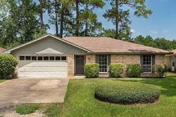 Pre-foreclosure in  CUMBERLAND DR Beaumont, TX 77708
