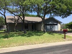 Pre-foreclosure in  BLUEBONNET TRL Georgetown, TX 78628