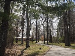Pre-foreclosure in  OAKWOOD LN Tullahoma, TN 37388