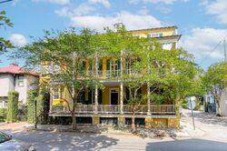 Pre-foreclosure in  LEGARE ST Charleston, SC 29401