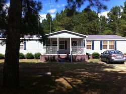 Pre-foreclosure in  KENWOOD RD Manning, SC 29102