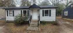 Pre-foreclosure in  CAROLINA AVE Sumter, SC 29150