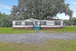  S Live Oak Dr, Moncks Corner SC