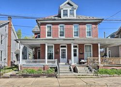  E Park St, Elizabethtown PA