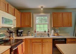 Pre-foreclosure in  ACORN LN Mountville, PA 17554