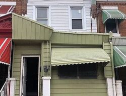 Pre-foreclosure in  N 33RD ST Philadelphia, PA 19132