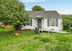Pre-foreclosure in  SE LAUREL ST Portland, OR 97222