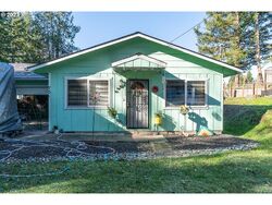 Pre-foreclosure Listing in N BAXTER ST COQUILLE, OR 97423