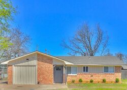 Pre-foreclosure in  E 2ND ST Tulsa, OK 74112