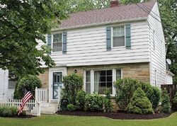 Pre-foreclosure in  RICHMOND RD Cleveland, OH 44124