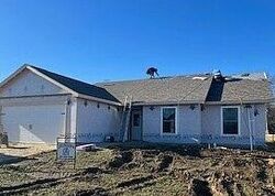 Pre-foreclosure in  PEBBLE CREEK DR Eaton, OH 45320