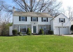 Pre-foreclosure in  CHELSEA DR Cleveland, OH 44118