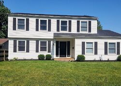 Pre-foreclosure in  TOWNE CT Toledo, OH 43613