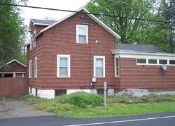 Pre-foreclosure in  KIRKVILLE RD East Syracuse, NY 13057