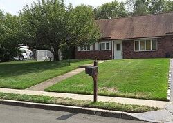 Pre-foreclosure in  8TH ST Bohemia, NY 11716