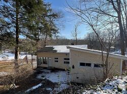 Pre-foreclosure in  OLD ALBANY POST RD Garrison, NY 10524