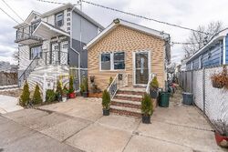 Pre-foreclosure in  164TH AVE Howard Beach, NY 11414