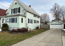 Pre-foreclosure in  77TH ST Niagara Falls, NY 14304
