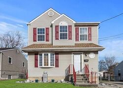 Pre-foreclosure in  CLEVELAND AVE Mount Ephraim, NJ 08059