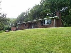 Pre-foreclosure in  LITTLE PHILADELPHIA RD Washington, NJ 07882