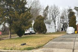Pre-foreclosure in  COLES RD Blackwood, NJ 08012