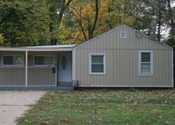 Pre-foreclosure in  S EMERY AVE Independence, MO 64055