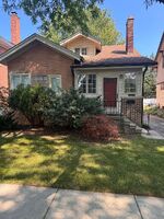 Pre-foreclosure in  BEACONSFIELD AVE Grosse Pointe, MI 48230