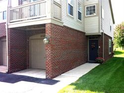 Pre-foreclosure in  BARCLAY WAY Ann Arbor, MI 48105