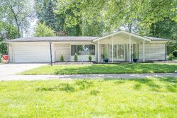 Pre-foreclosure in  KING DR Clinton Township, MI 48035