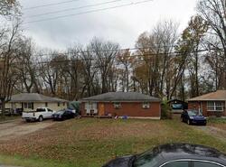 Pre-foreclosure in  DAHL RD Louisville, KY 40213
