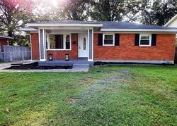 Pre-foreclosure in  CHARLOTTE ANN DR Louisville, KY 40216