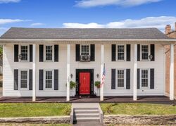 Pre-foreclosure in  SPRINGFIELD RD Bloomfield, KY 40008