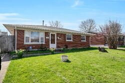  Greenleaf Dr, Lexington KY