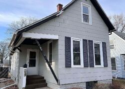 Pre-foreclosure in  W 7TH ST Davenport, IA 52802