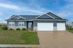 Pre-foreclosure in  HOOVER TRAIL RD SW Cedar Rapids, IA 52404