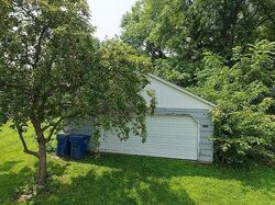 Pre-foreclosure Listing in CHESTNUT ST BUFFALO, IA 52728